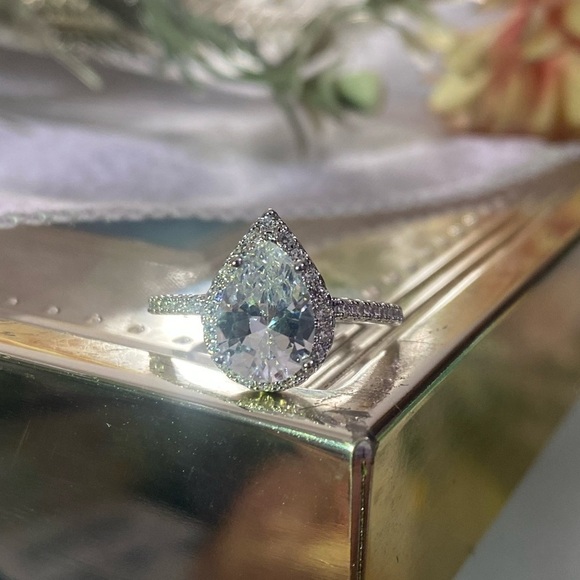 Pear Shape  Simulated Diamond  Ring in Silver Color - Picture 6 of 7